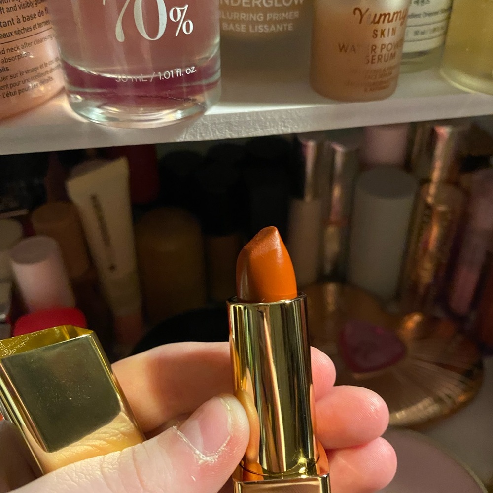 Hourglass Gold Satin Lipstick - Picture 5 of 10